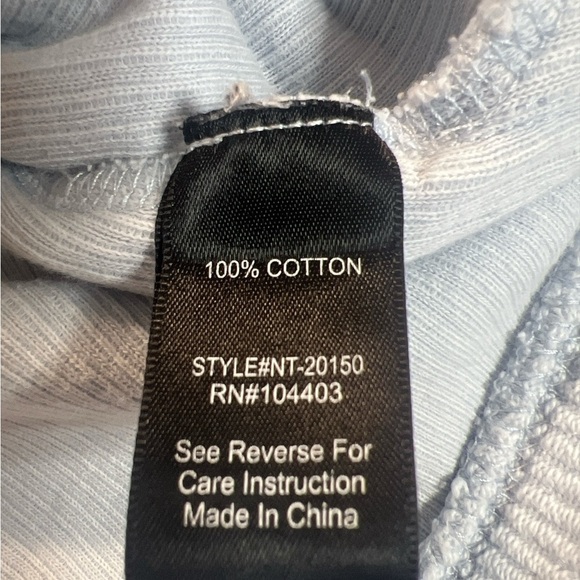 Cozy light blue cropped sweatshirt - Picture 5 of 6